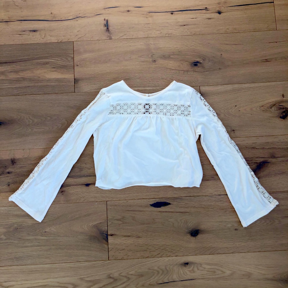 Long sleeve cropped shirt